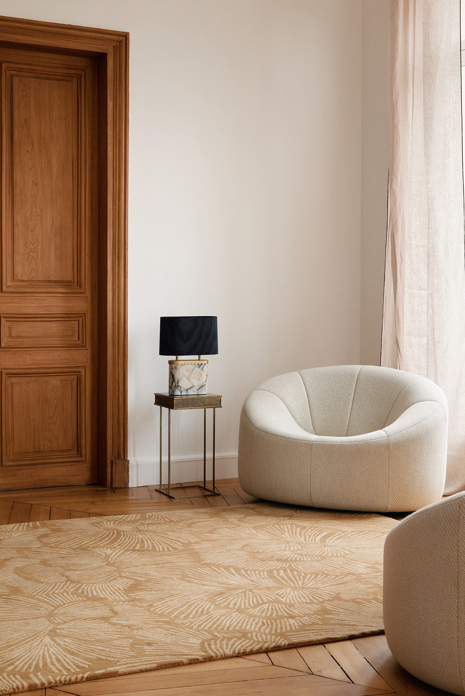toulemonde-bochart-gala-tapis-beige-floral-laine-tuft-main image 2
