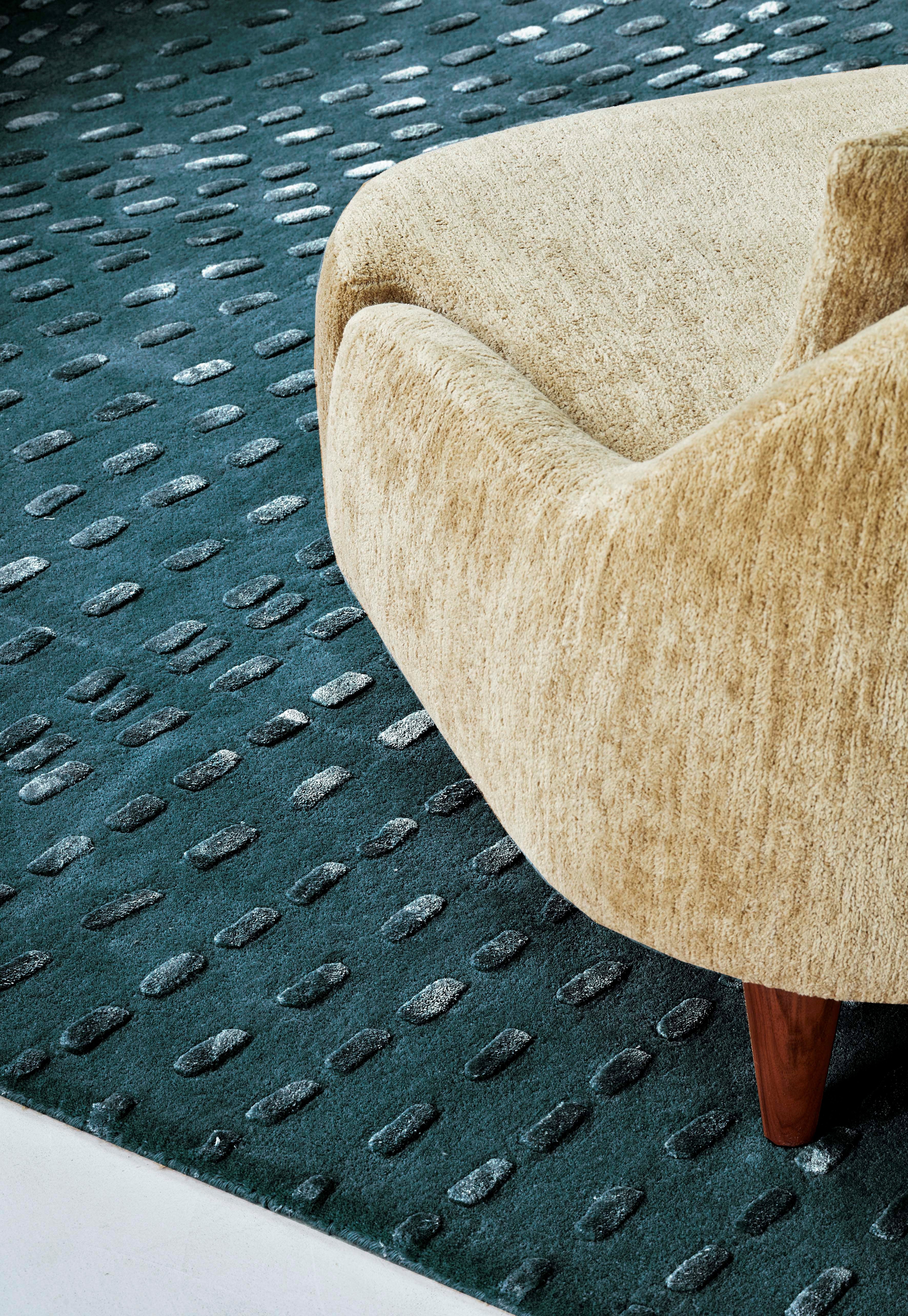 toulemonde-bochart-kantha-vert-meraude-tapis-laine-et-tencel image 3