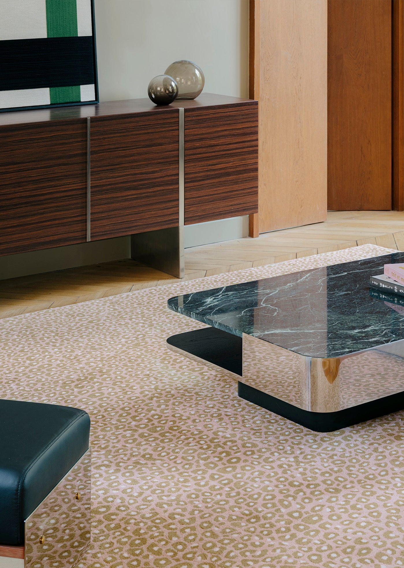 toulemonde-bochart-l-opard-rose-rev-tement-tapis image 6