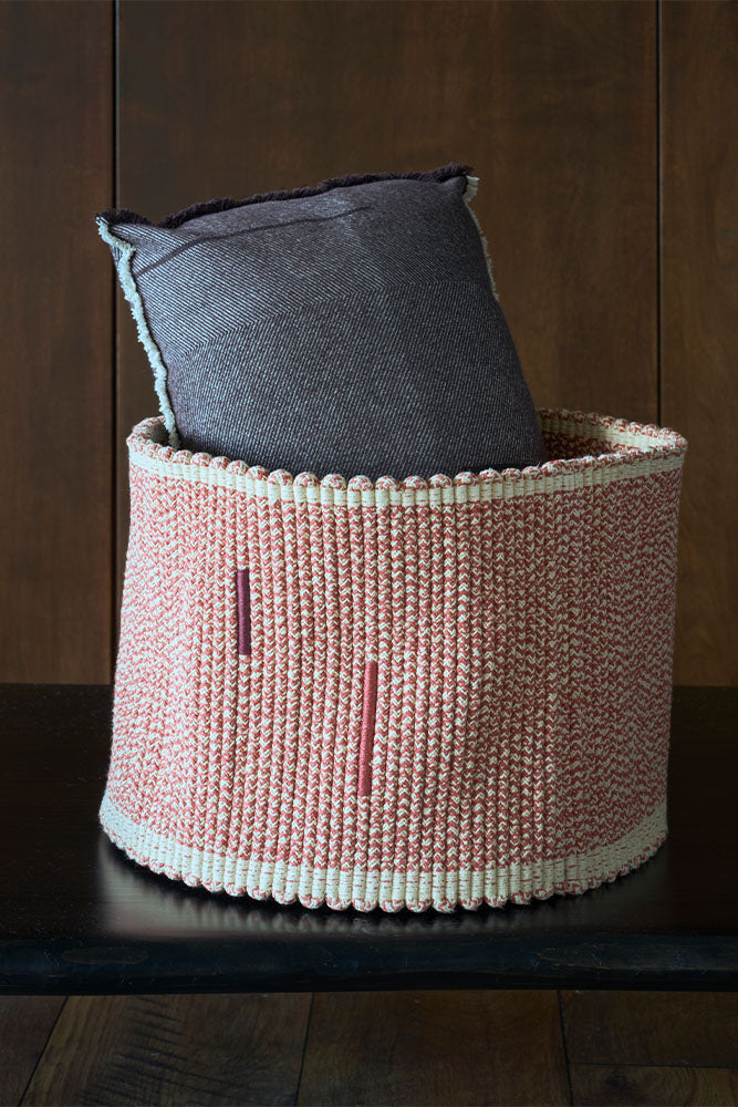 lorena-canals-panier-handloom-vertical-terracota image 4