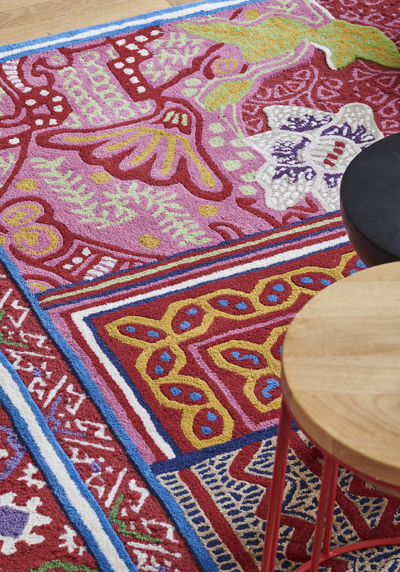 toulemonde-bochart-baya-tapis-rouge-laine-et-soie-v-g-tale image 2