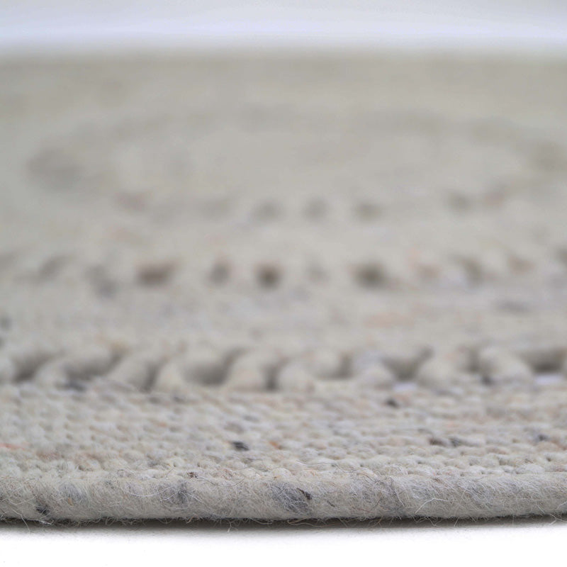 nattiot-bibek-gris-m-tapis-rond-laine-feutr-e-ajour-e image 4