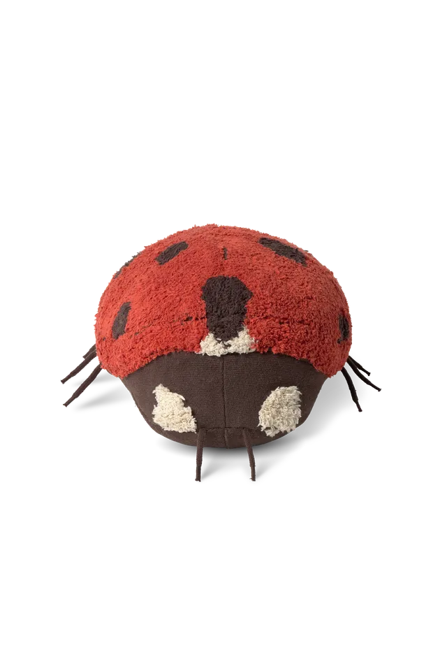 lorena-canals-maria-the-ladybug-coussin-de-sol-coccinelle image 1