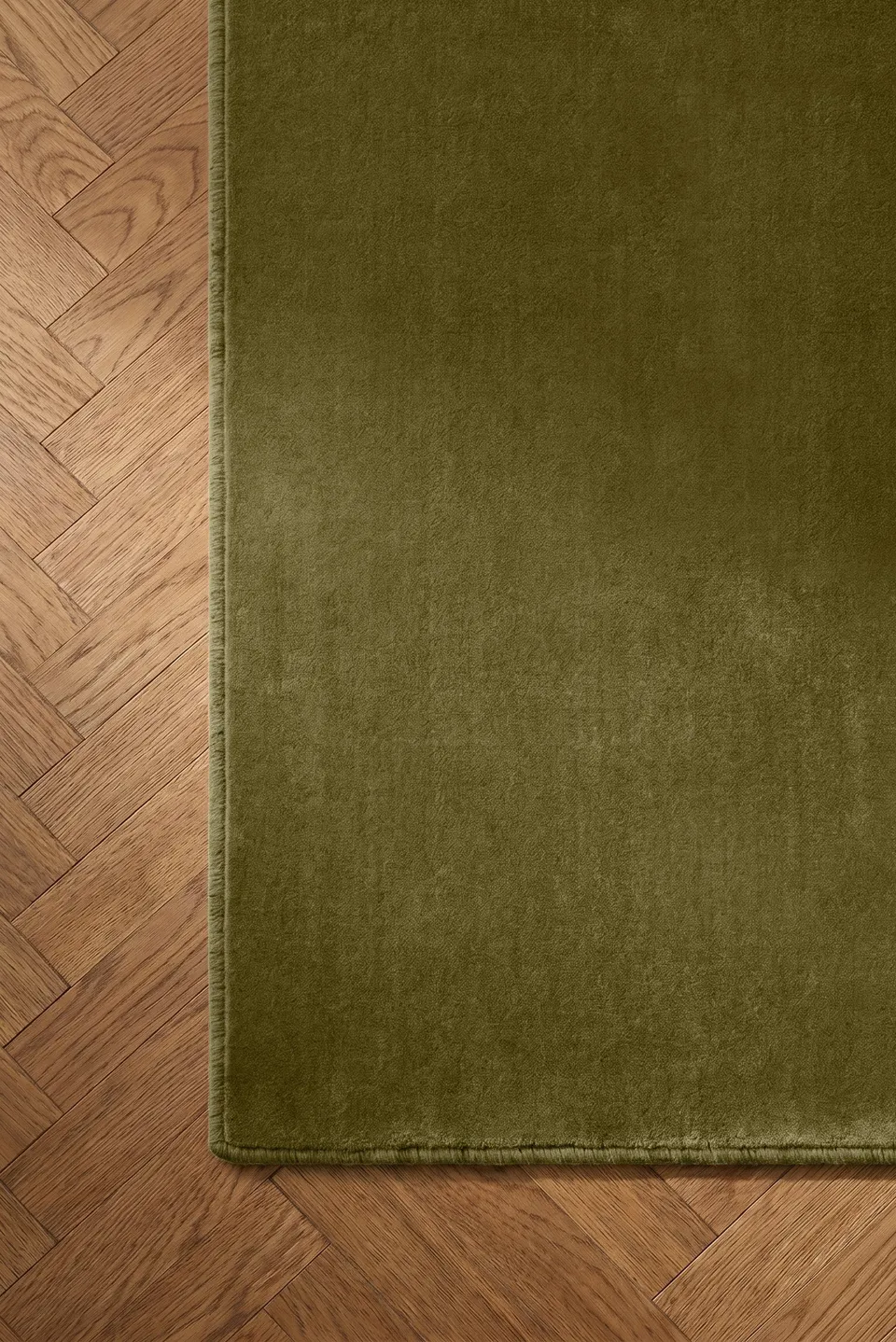 toulemonde-bochart-signature-rev-tement-vert-tapis image 1