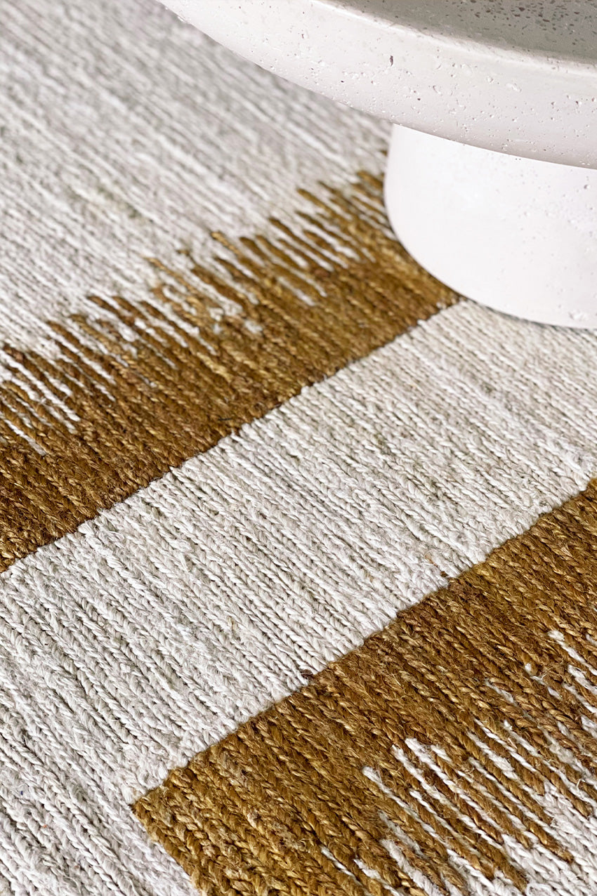 toulemonde-bochart-ciutadella-gold-tapis-g-om-trique-170x240-200x300-250x350 image 6