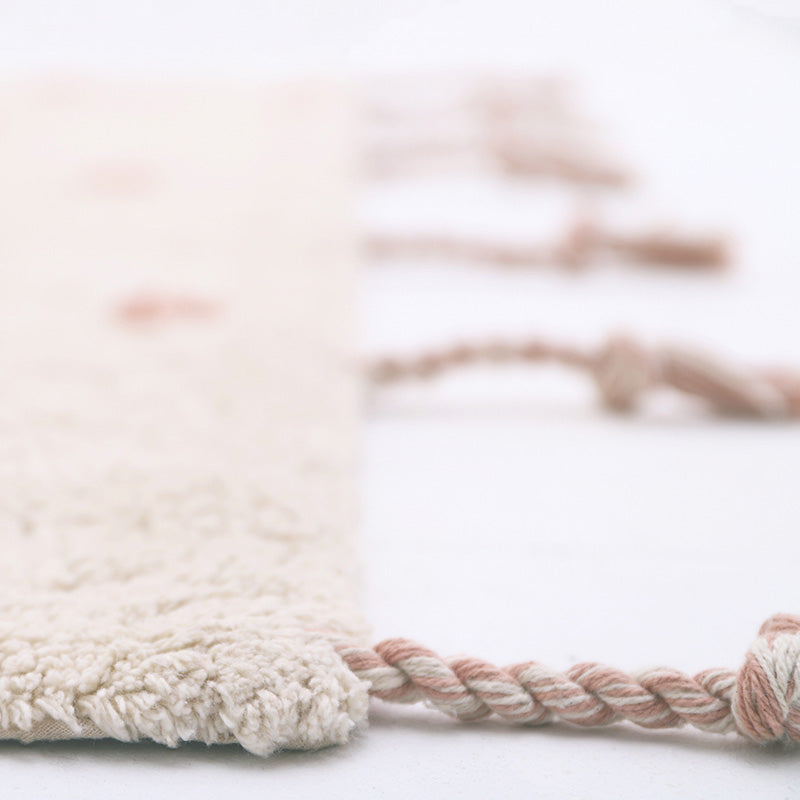 nattiot-n-mi-rose-nude-tapis-chambre-enfant-coton-lavable-pois image 4