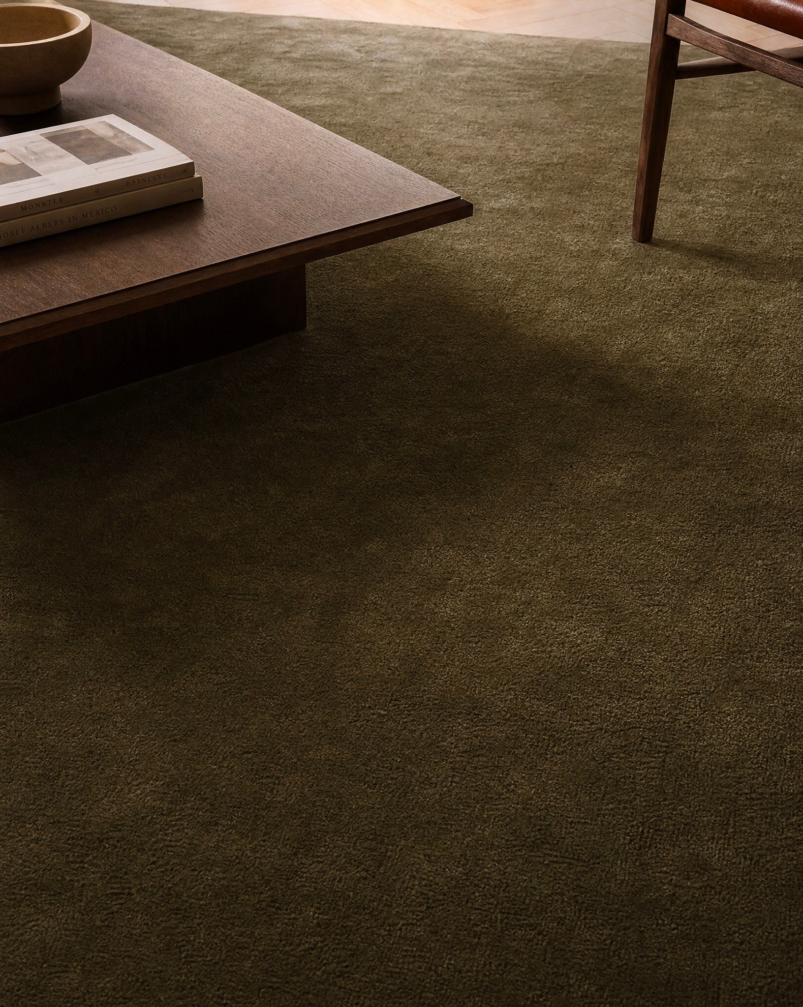 toulemonde-bochart-signature-tapis-vert-bronze image 2