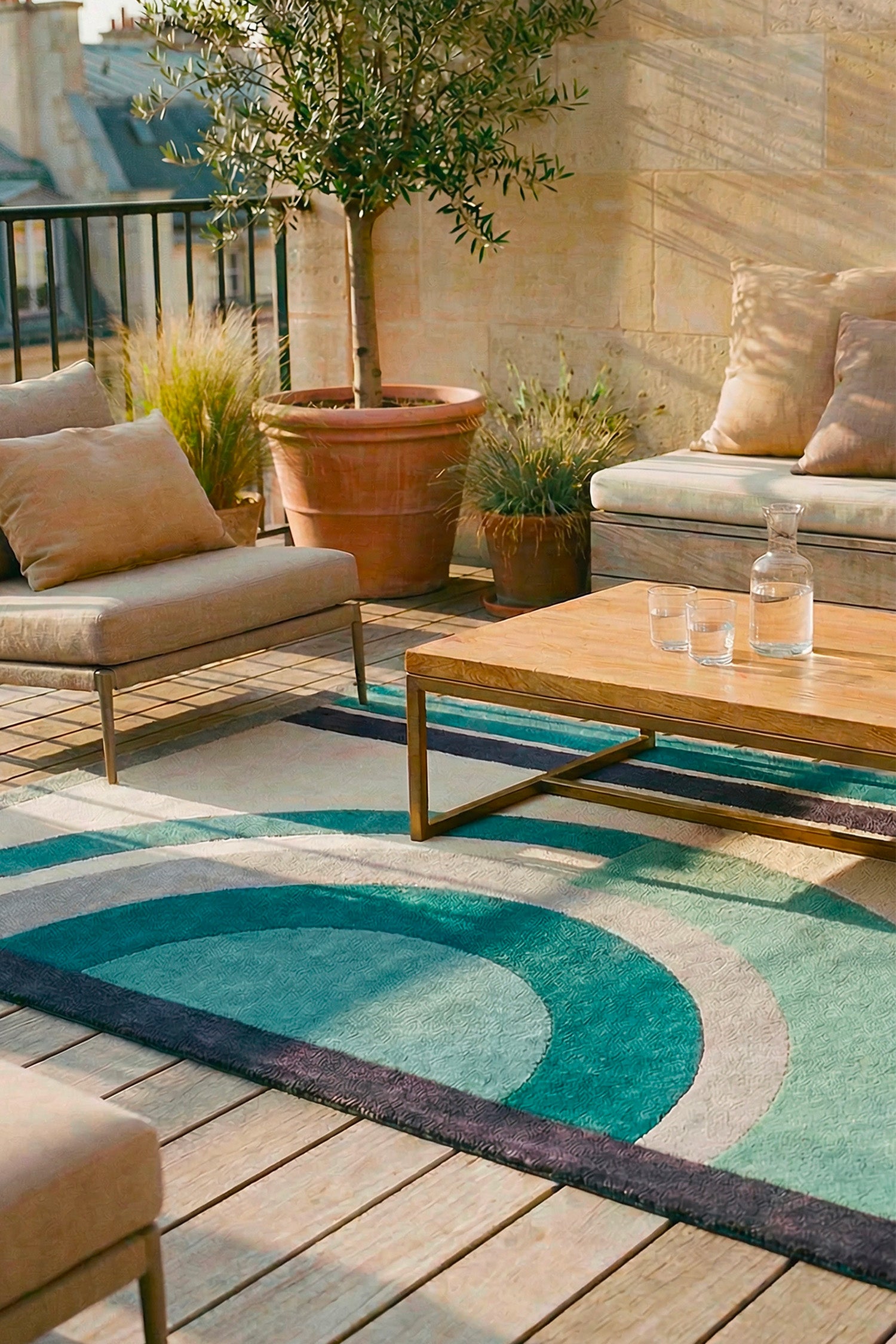 toulemonde-bochart-josep-tapis-bleu-c-ladon-outdoor-170x240 image 5