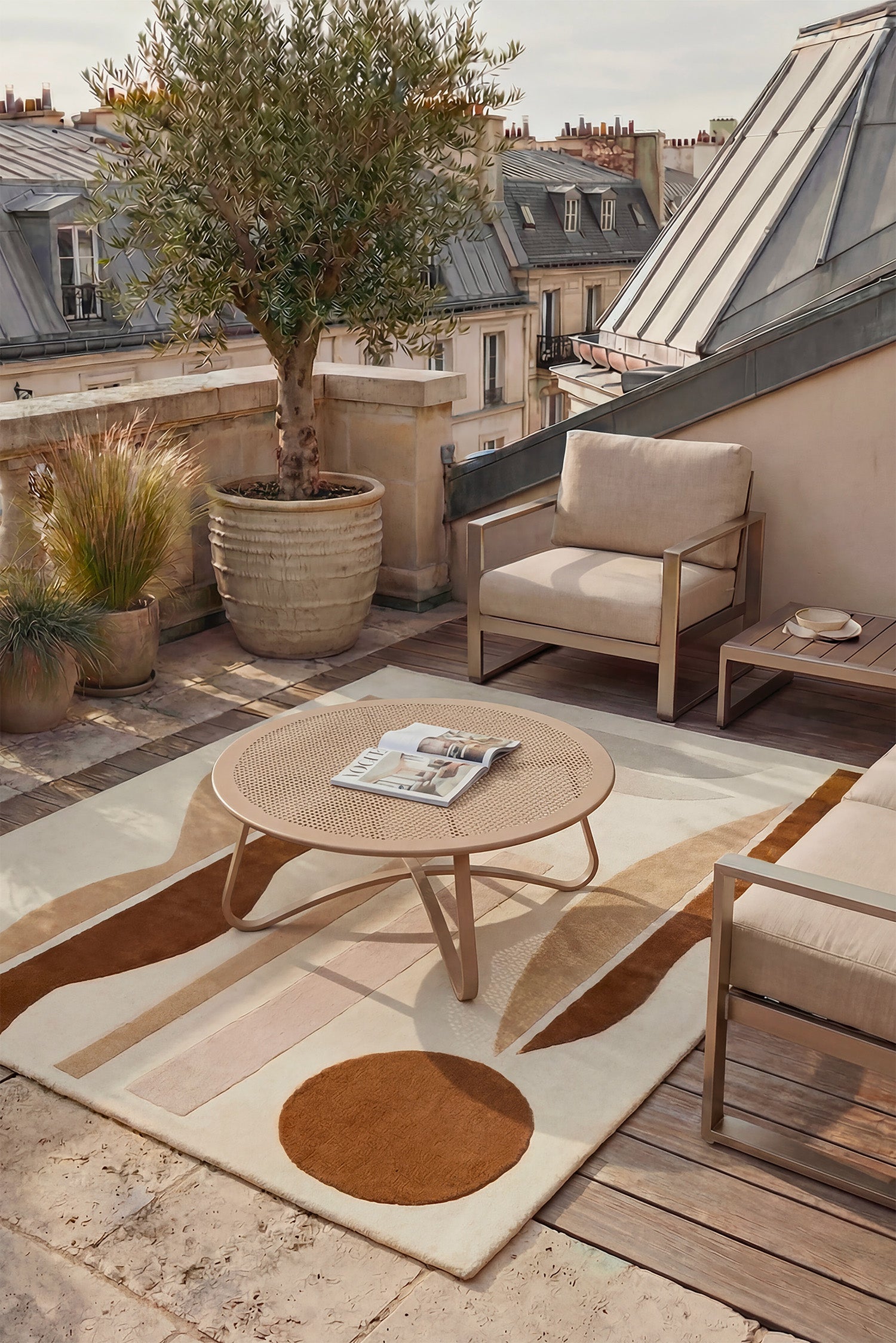 toulemonde-bochart-la-nuit-beige-tapis-sonia-laudet-200x240-250x300-outdoor image 4