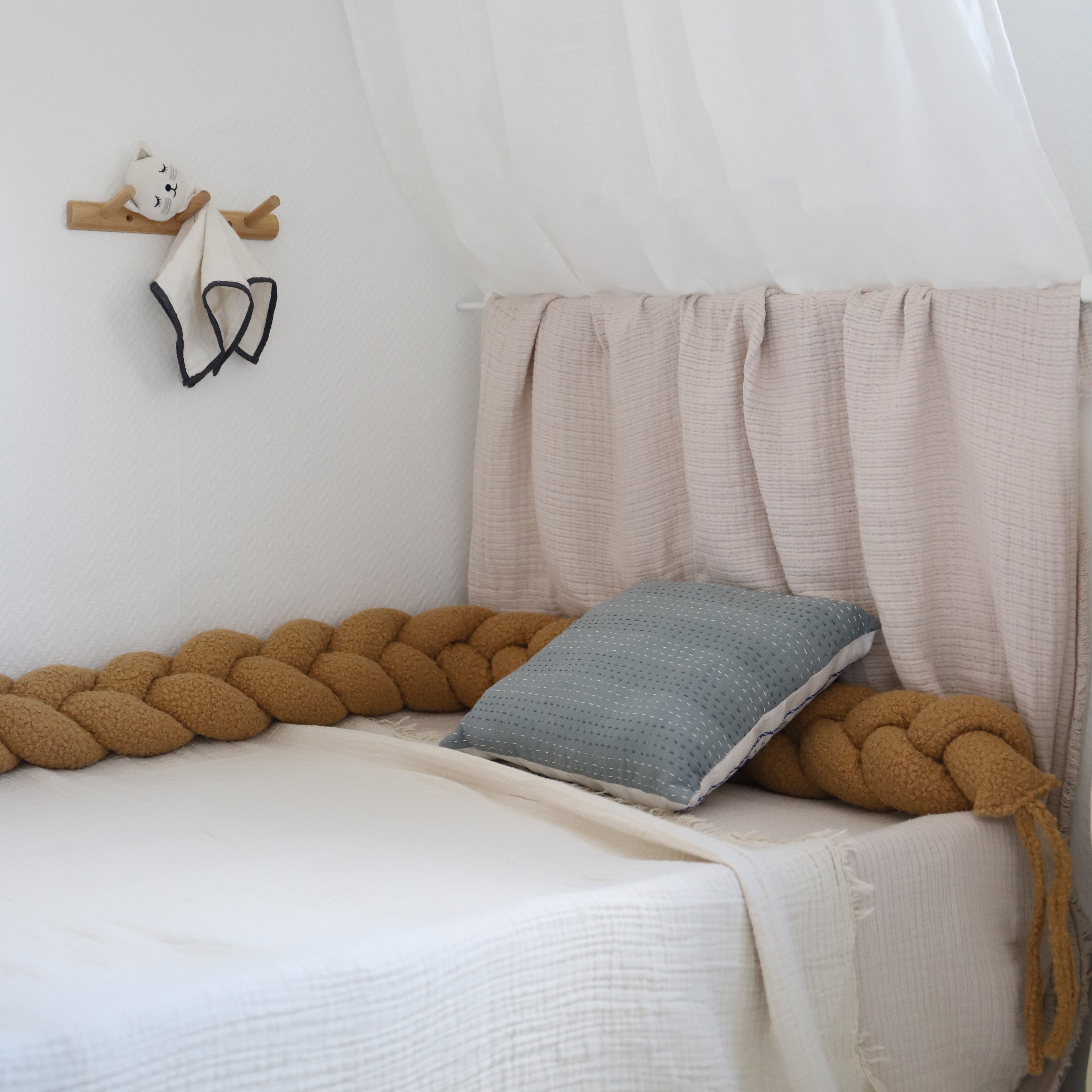 nattiot-nouby-toffee-tresse-de-lit-3-brins-bouclette image 7