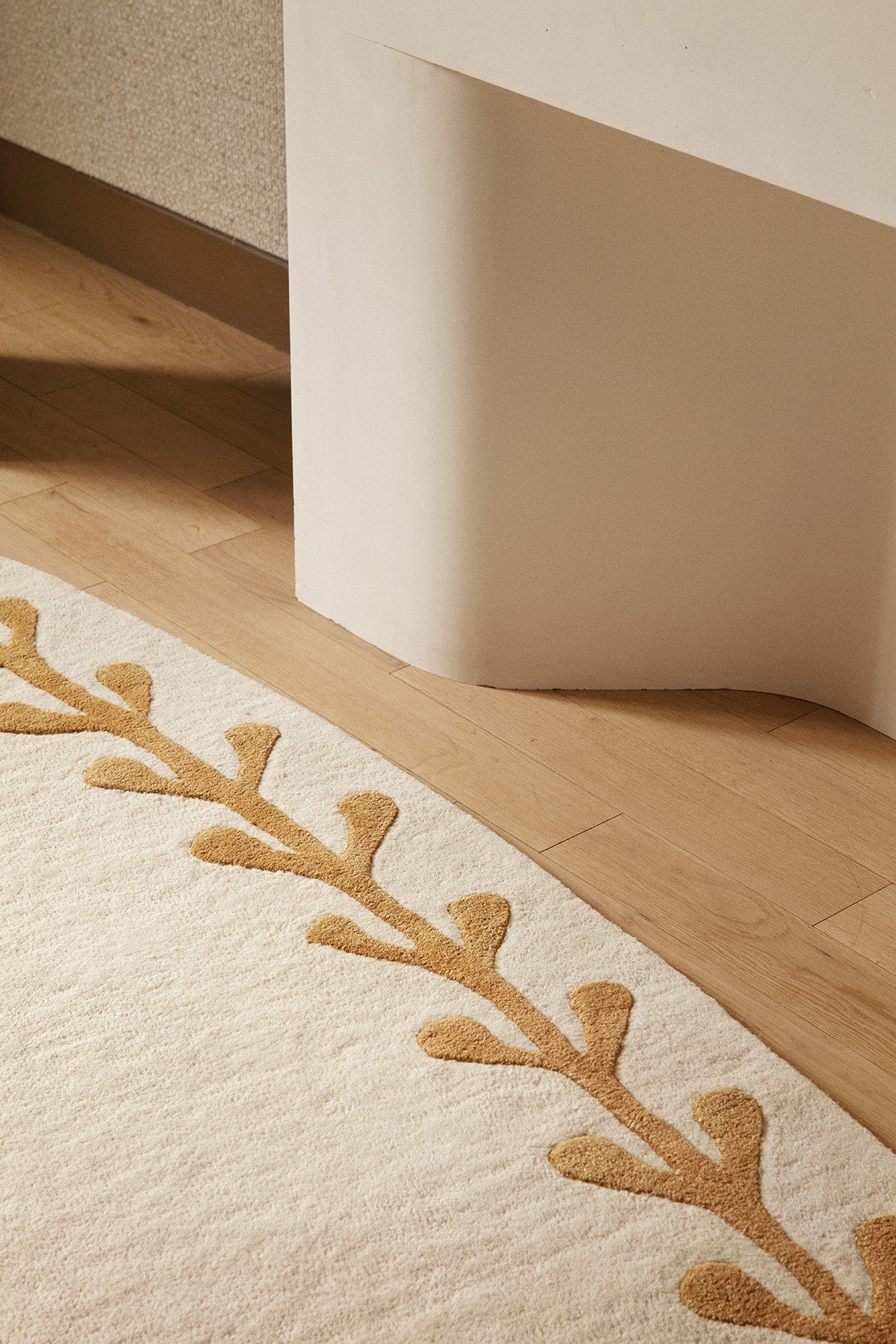 toulemonde-bochart-kalamata-tapis-tuft-main-motif-olivier image 6