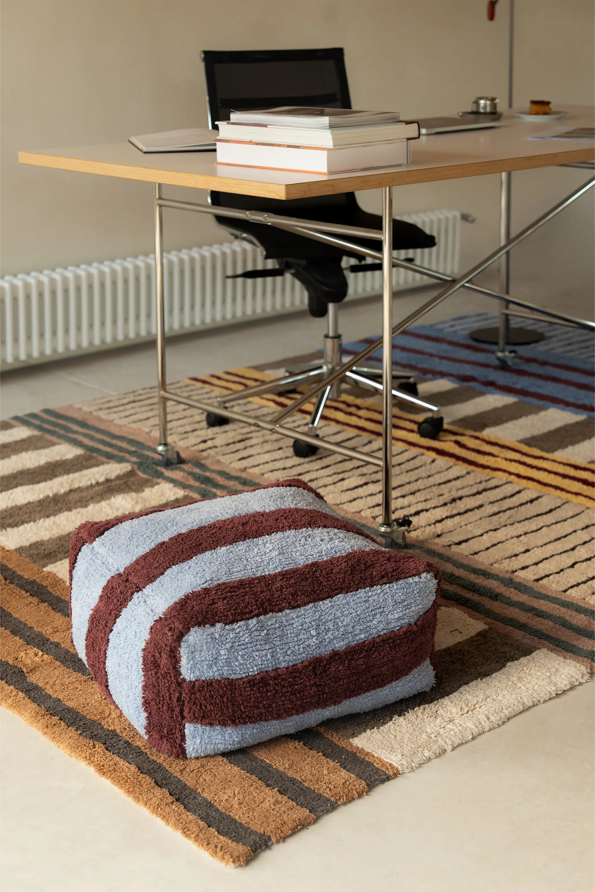 lorena-canals-pouf-lines-marsala image 2