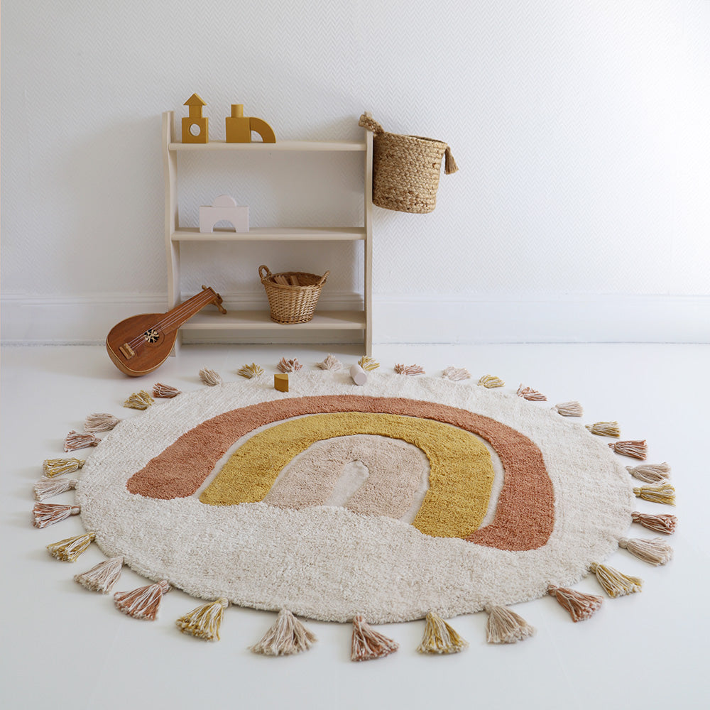 nattiot-rainbow-toffee-tapis-enfant-rond-coton-lavable-arc-en-ciel-pompons image 3