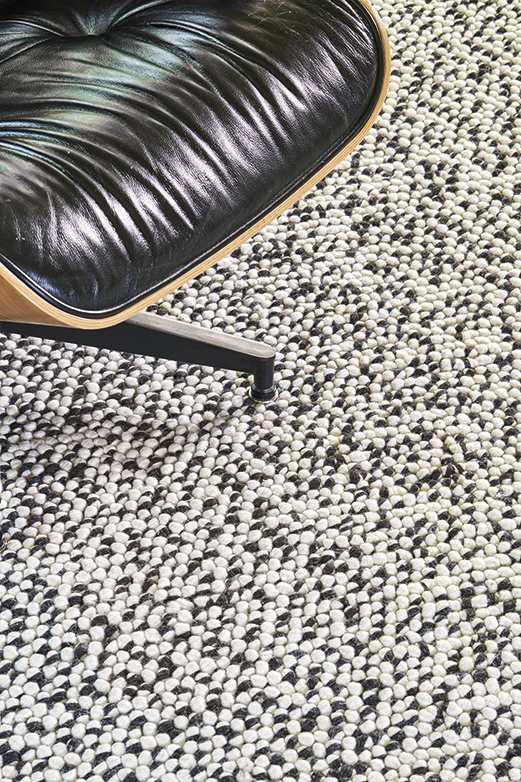 toulemonde-bochart-serac-tapis-noir-blanc-laine-tuft-main image 4