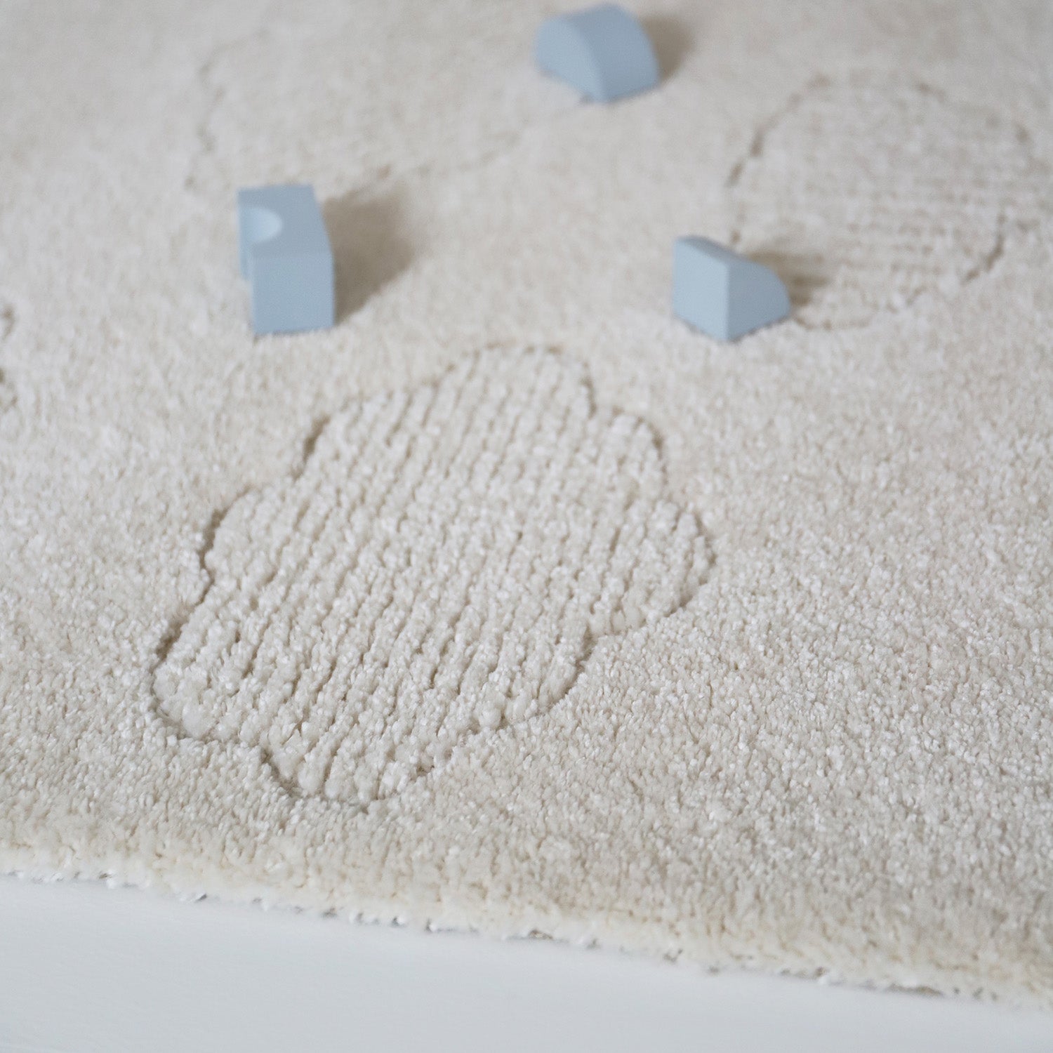 nattiot-nouby-s-tapis-enfant-petits-nuages-ton-sur-ton image 5