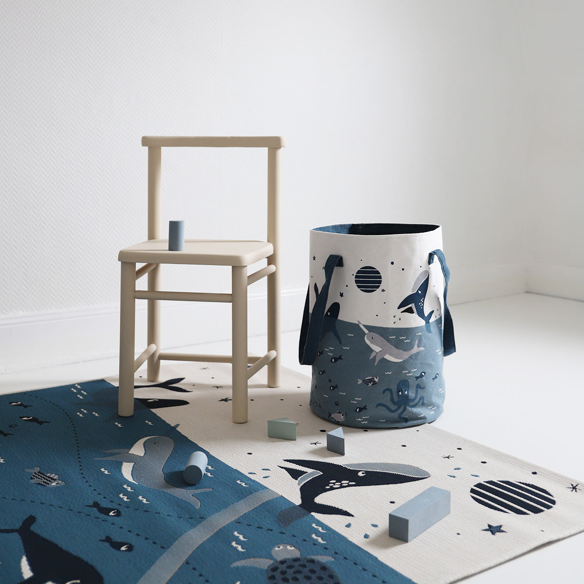 nattiot-little-deep-blue-panier-rangement-chambre-enfant-coton-motif-marin image 2
