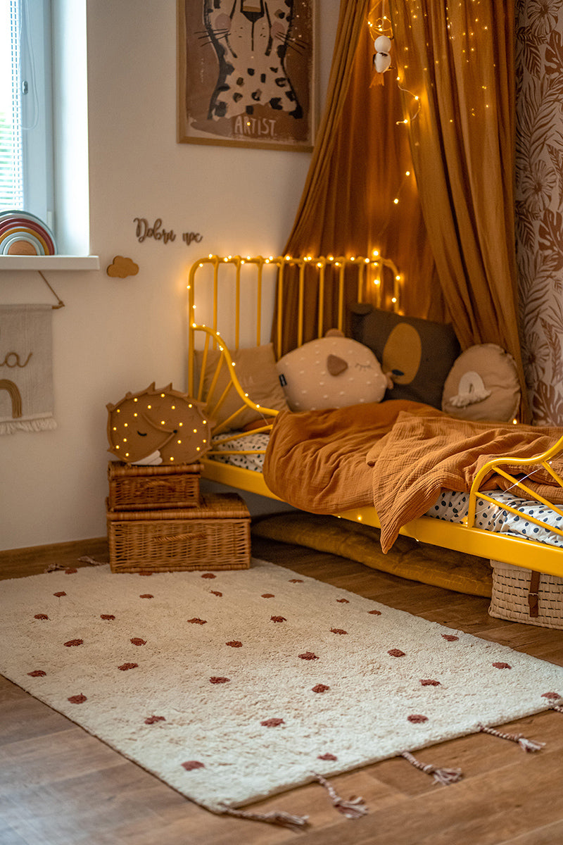 nattiot-n-mi-ambre-tapis-chambre-enfant-coton-lavable-pois image 3