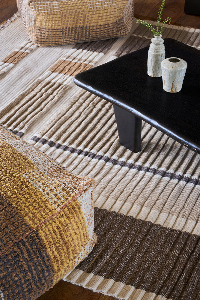 lorena-canals-tapis-handloom-columns-natural image 5