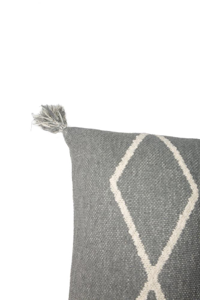lorena-canals-coussin-lavable-oasis-grey-style-berb-re image 7