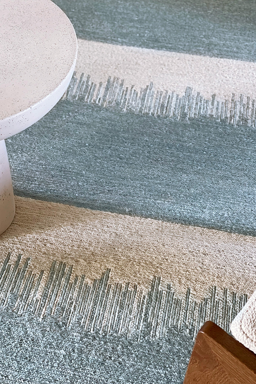 toulemonde-bochart-figueras-aqua-tapis-en-jute-dor-nou-main image 6