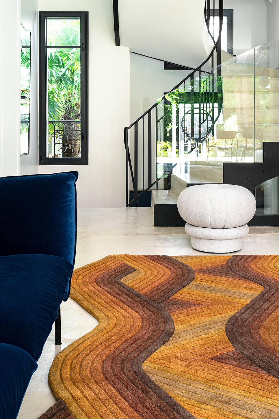 toulemonde-bochart-flow-ocre-tapis-laine-tuft-main-samuel-acoceberry image 4