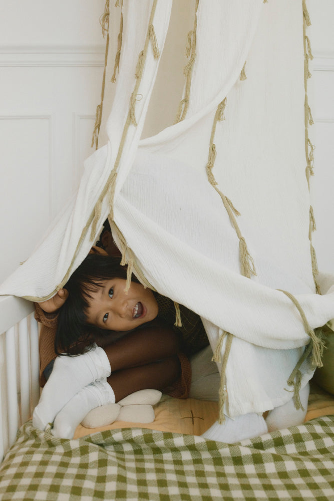 lorena-canals-baldaquin-cr-pe-swan-ivory-ciel-de-lit-enfant image 6