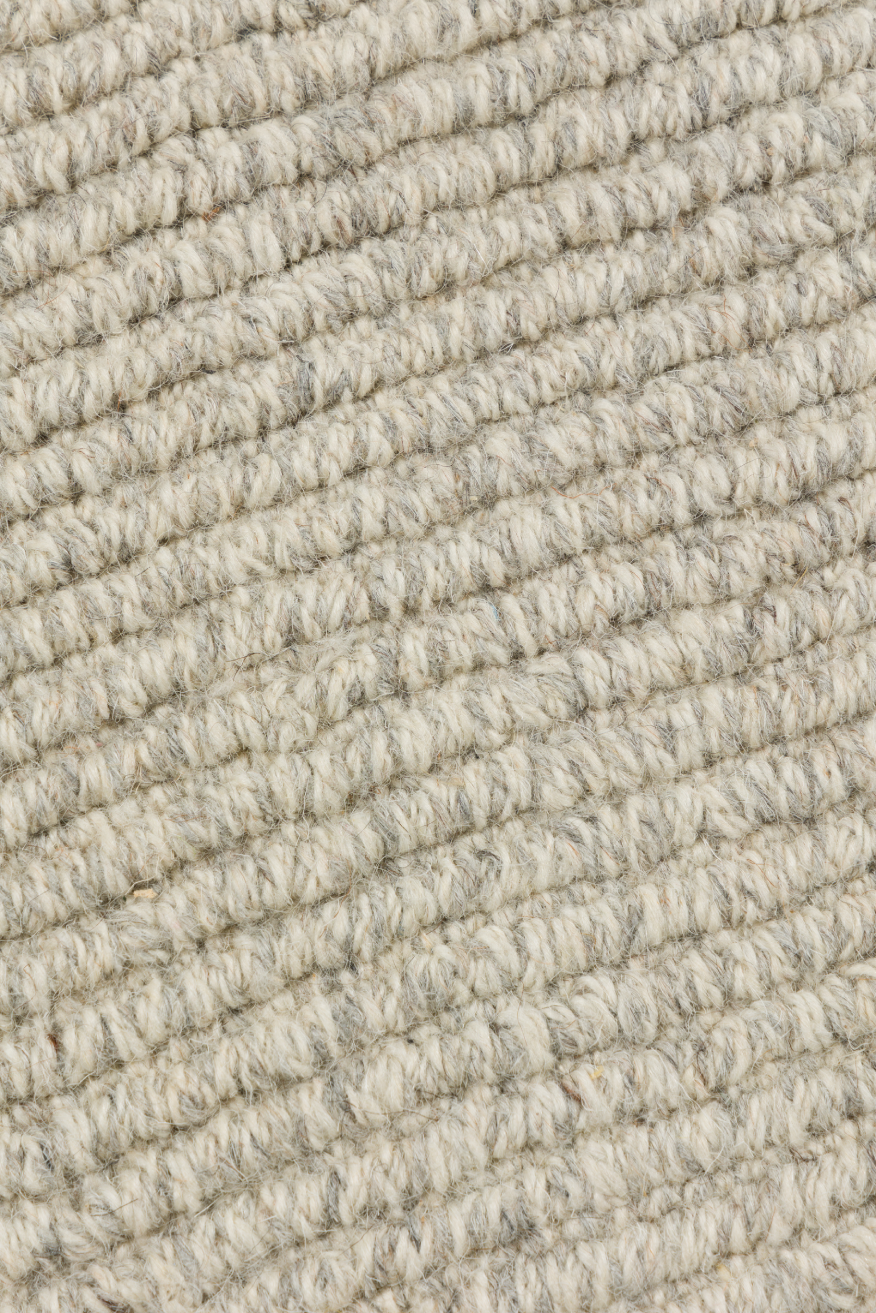 toulemonde-bochart-mount-argent-tapis-pure-laine-tiss-e-main-140x200-200x300 image 3