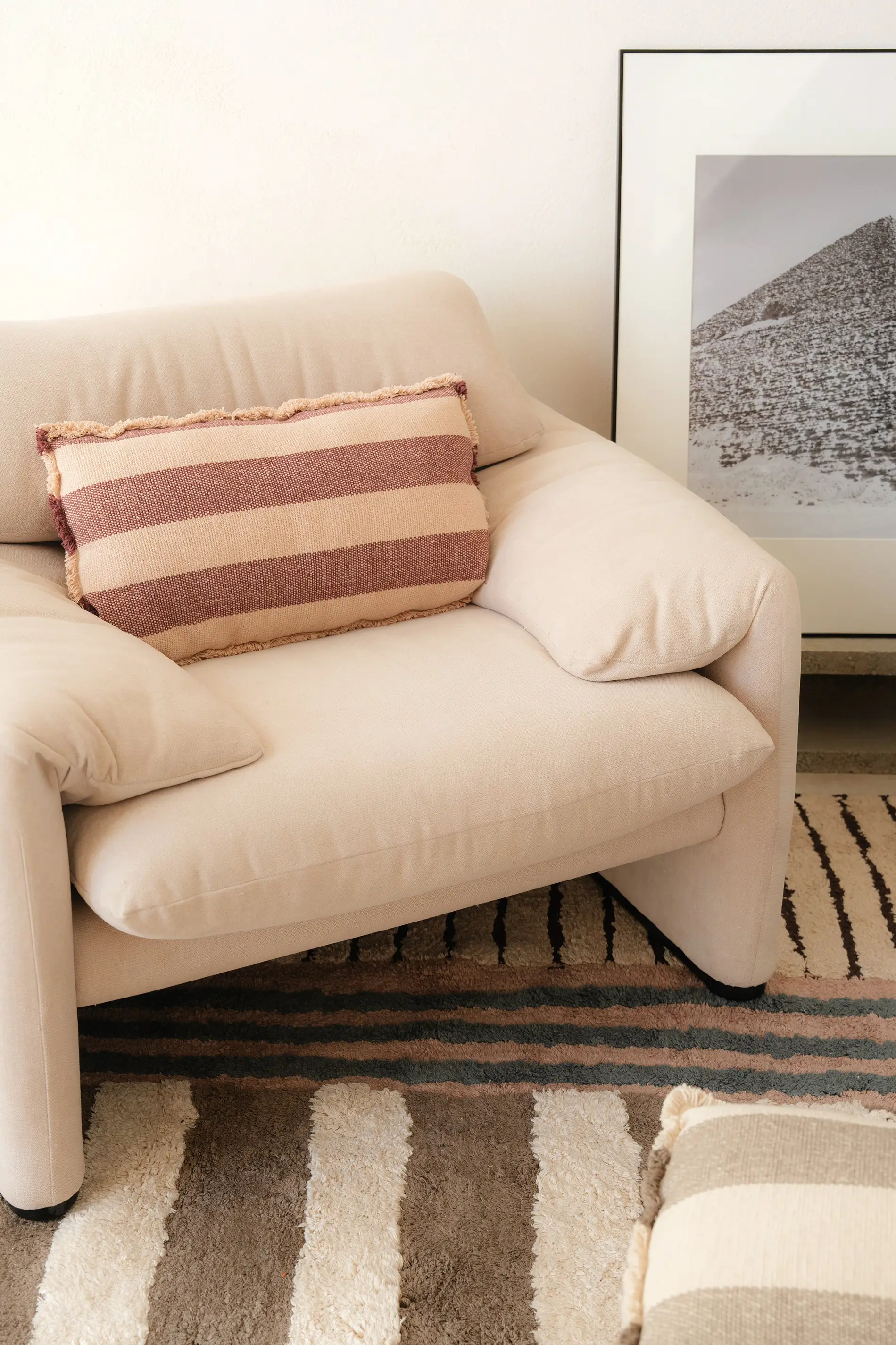 lorena-canals-lines-marsala-coussin-rectangulaire-tiss-main image 2