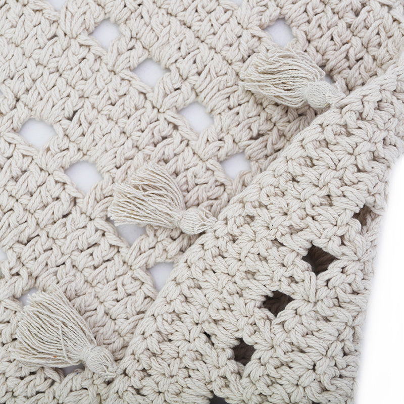 nattiot-nila-cru-tapis-chambre-enfant-coton-crochet-pompons image 5