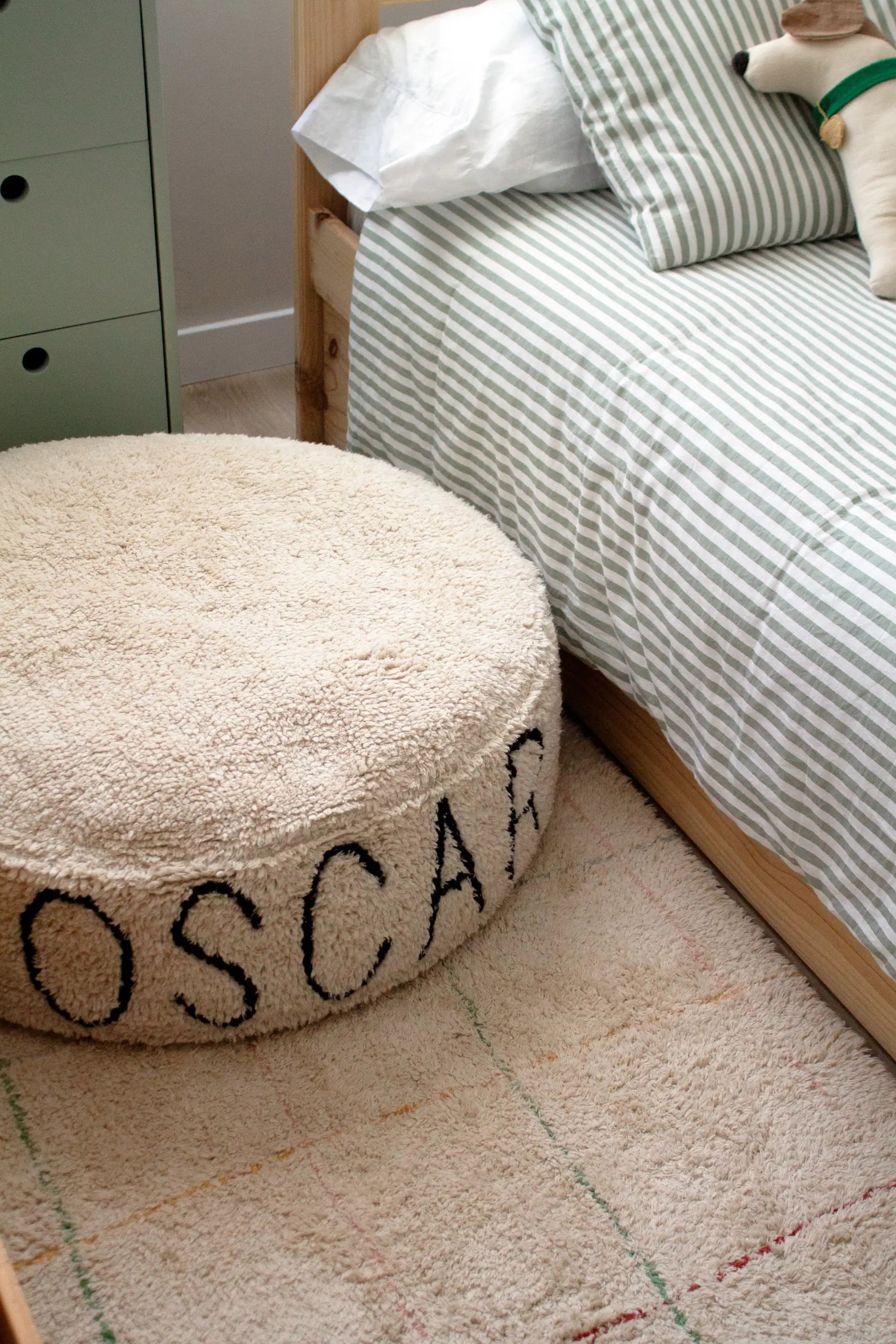lorena-canals-pouf-personnalisable-pr-nom image 3