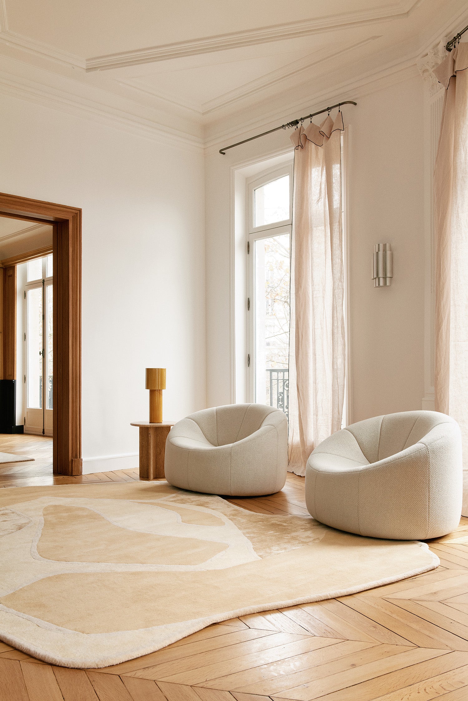 toulemonde-bochart-muse-tapis-beige-laine-et-viscose-tuft-main image 2