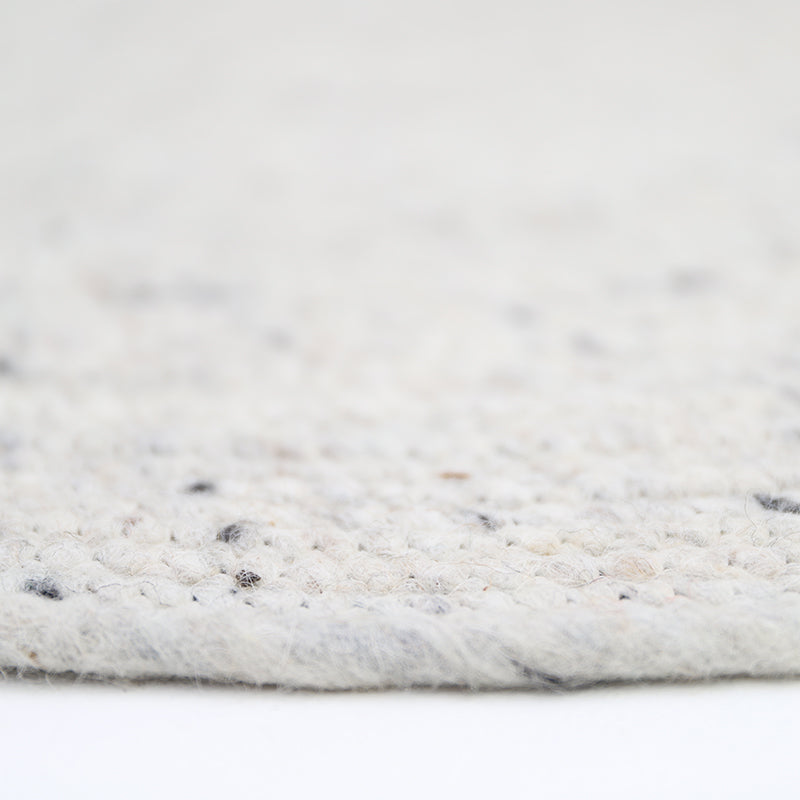 nattiot-neethu-naturel-s-tapis-rond-laine-feutr-e-fait-main image 5