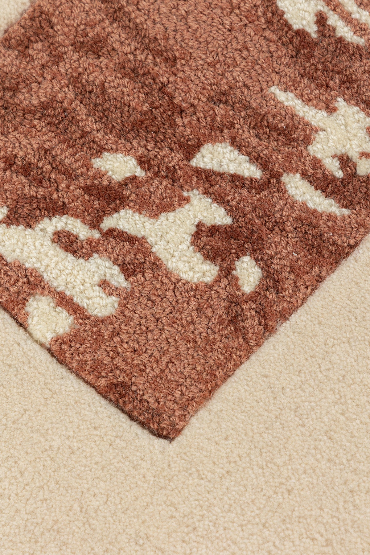 toulemonde-bochart-paladio-tapis-tuft-main-effet-marbre image 6