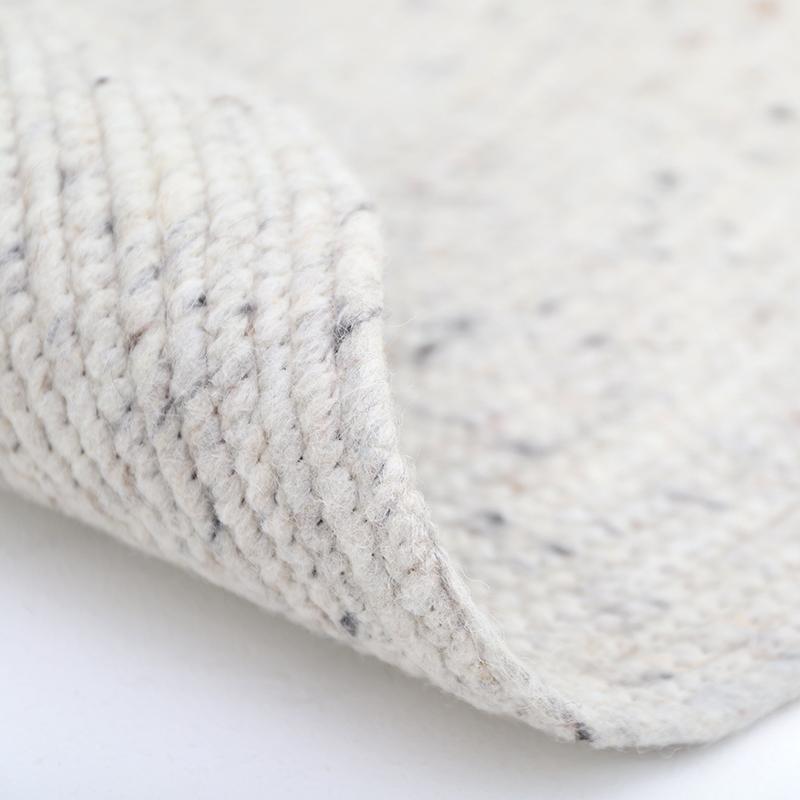 nattiot-neethu-naturel-l-tapis-rond-laine-feutr-e-fait-main image 6