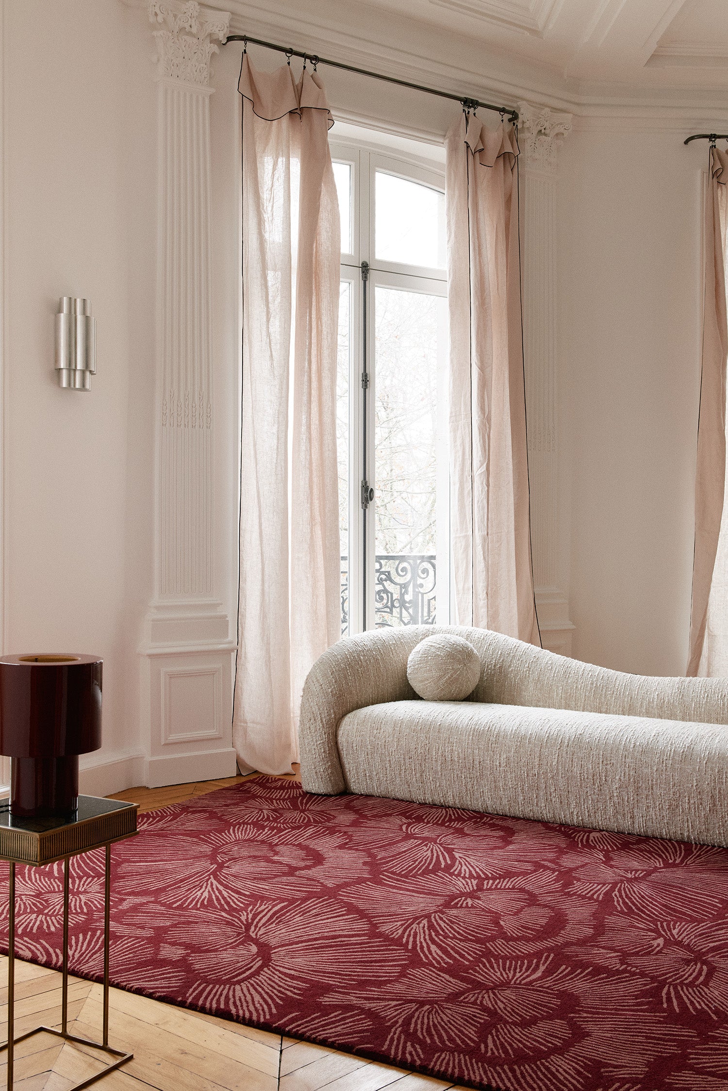 toulemonde-bochart-gala-bordeaux-tapis-laine-tuft-main-floral image 2