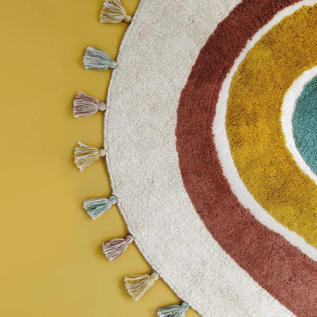 nattiot-rainbow-tapis-enfant-rond-coton-lavable-arc-en-ciel-pompons image 1