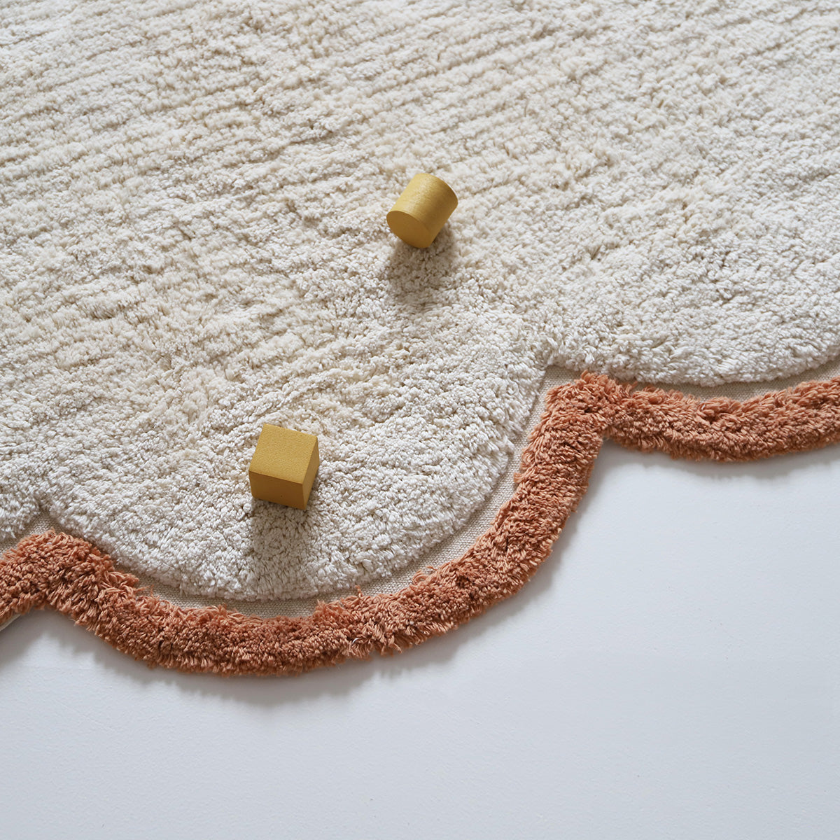 nattiot-little-nimbus-toffee-tapis-enfant-nuage-coton image 3