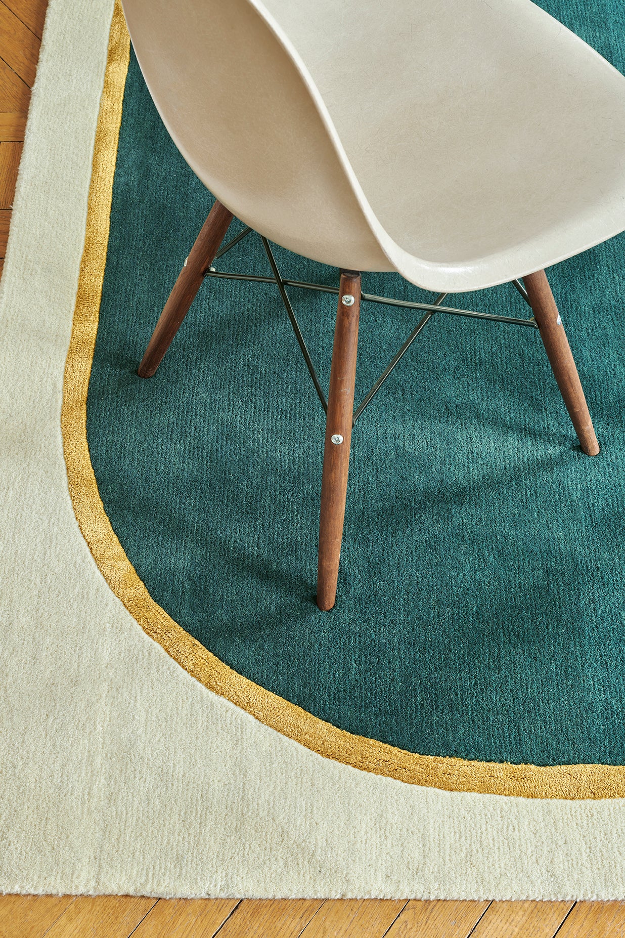 toulemonde-bochart-persia-tapis-vert-meraude-en-laine-et-soie-v-g-tale image 3