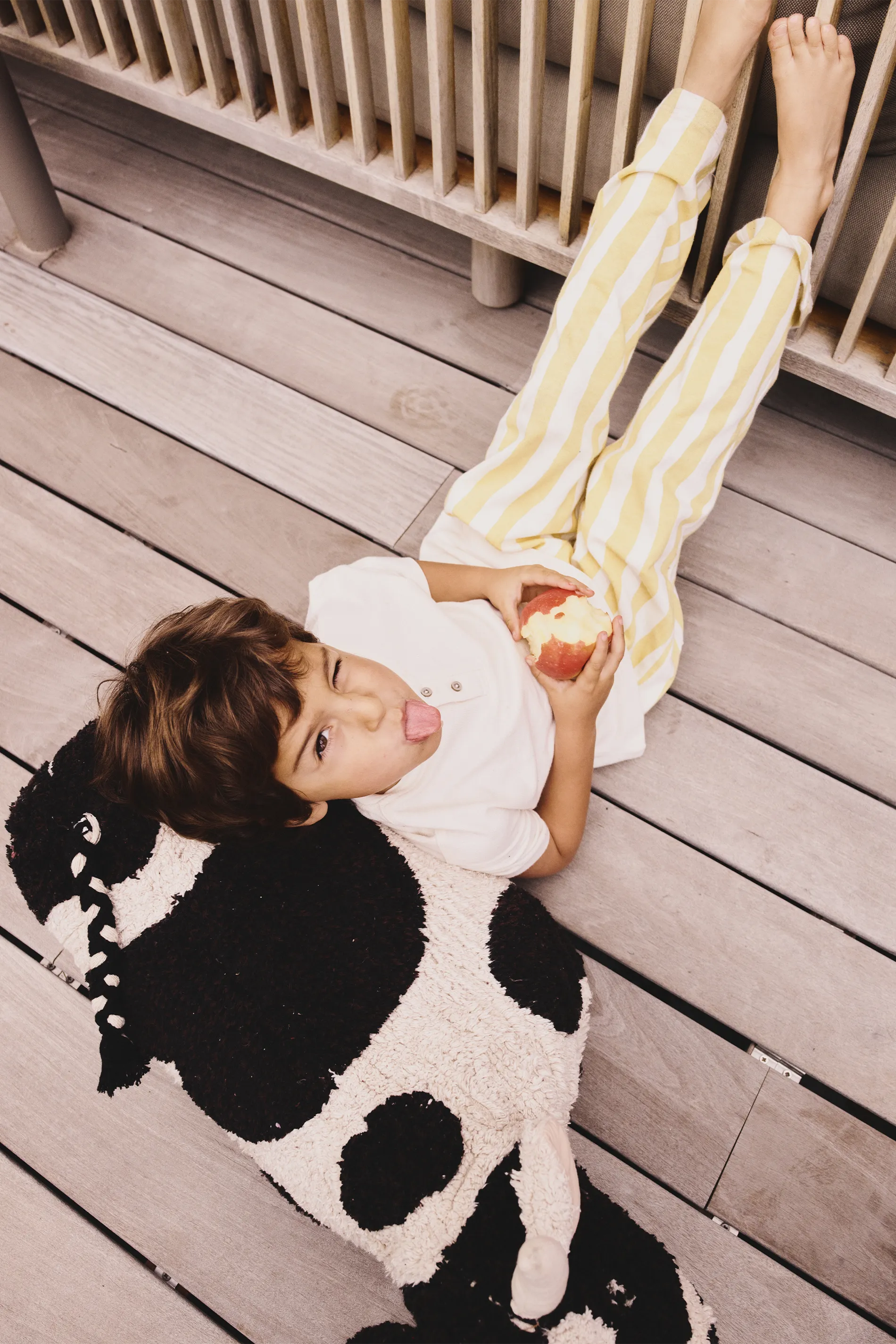 lorena-canals-pouf-lola-the-cow image 8