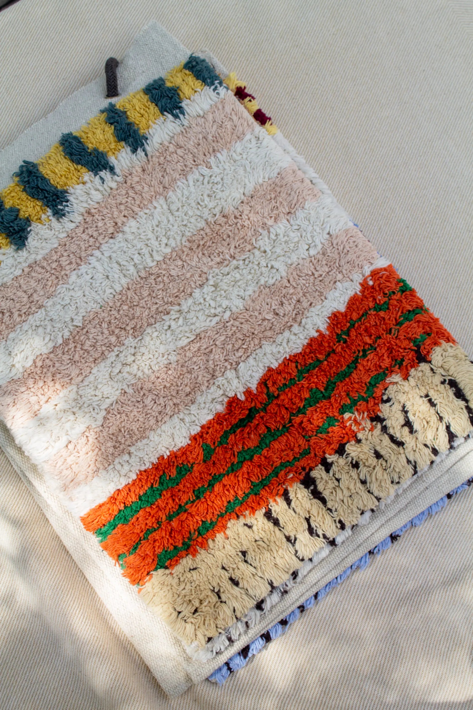 lorena-canals-livre-d-chantillons-color-on-nuancier-tapis-coton image 4
