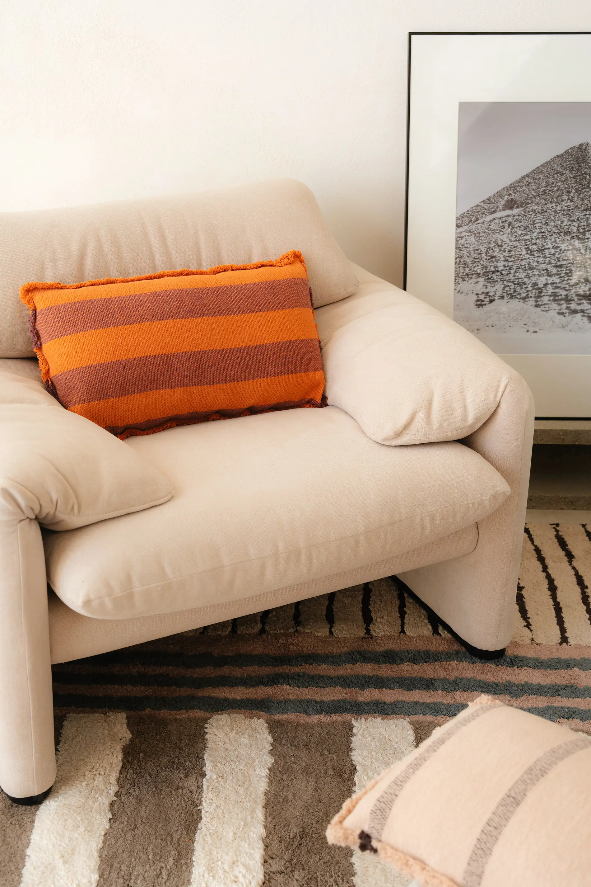 lorena-canals-lines-terracota-coussin-rectangulaire image 2