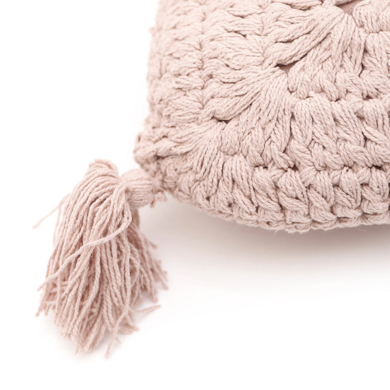 nattiot-plume-rose-nude-coussin-boh-me-coton-crochet-pompons image 5