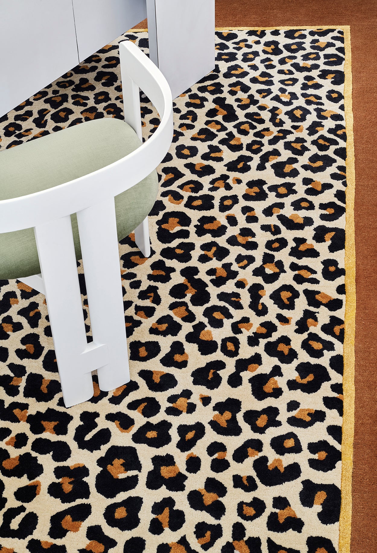 toulemonde-bochart-fauve-tapis-l-opard-beige-laine-et-viscose-tuft-main image 3