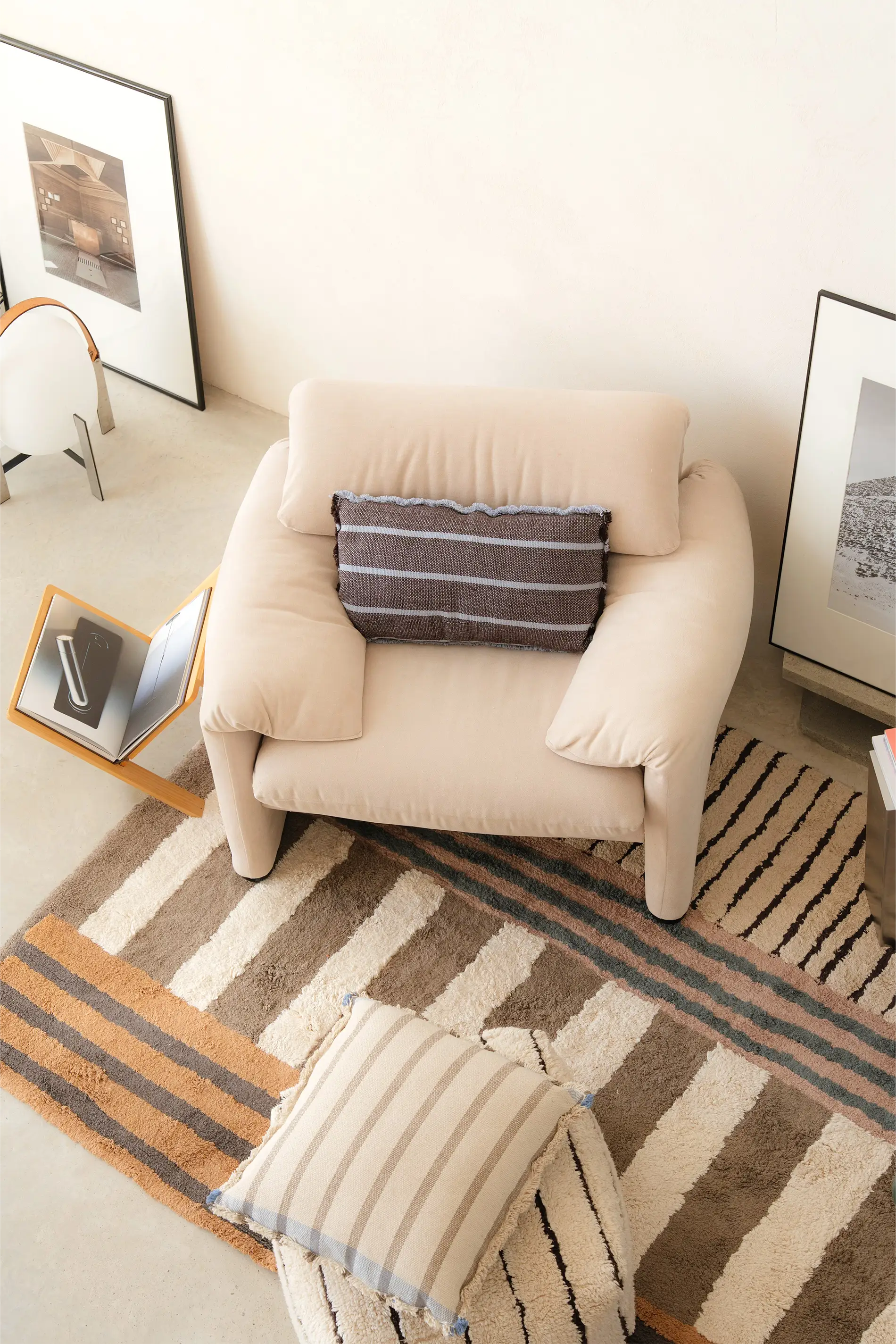 lorena-canals-lines-natural-pouf-artisanal image 5